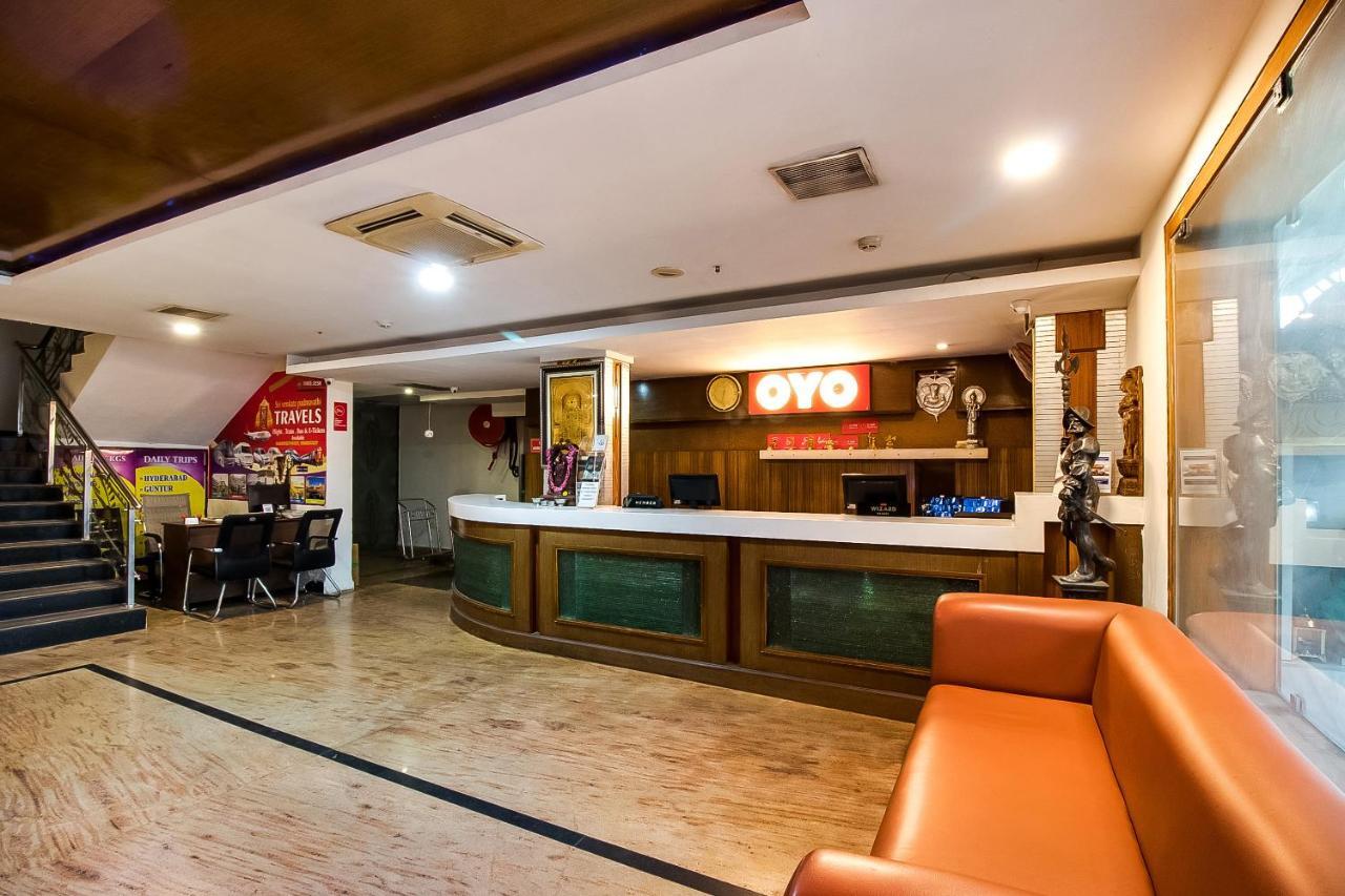 Oyo Flagship 9115 Hotel Udayee International Tirupati Eksteriør bilde
