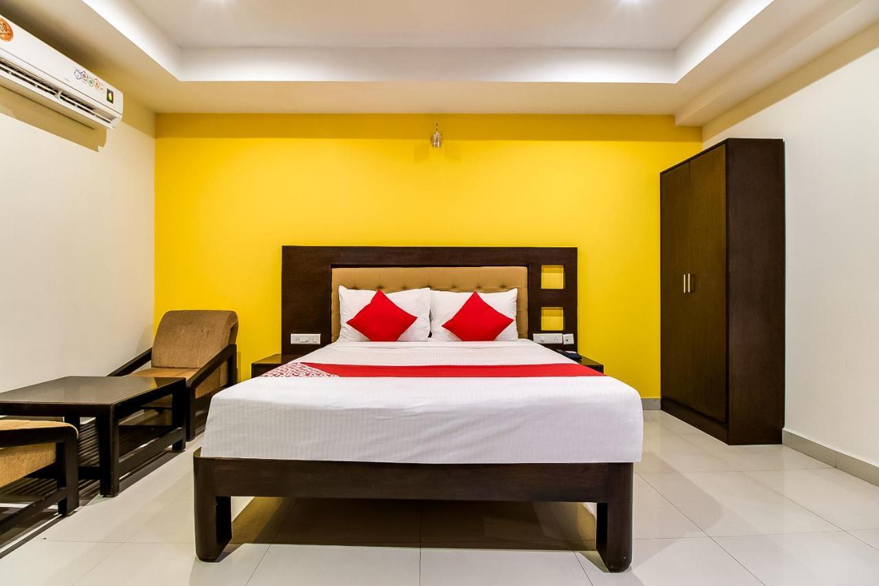 Oyo Flagship 9115 Hotel Udayee International Tirupati Eksteriør bilde